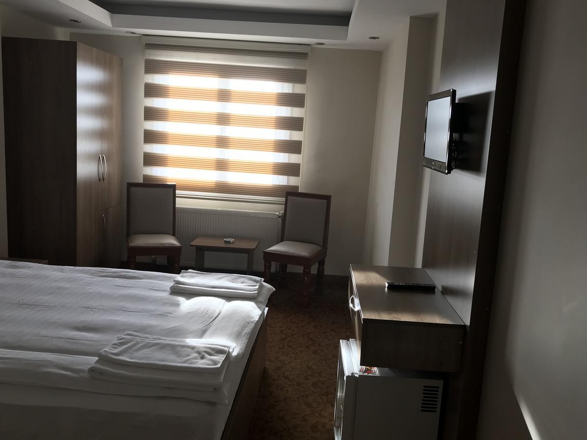 Ny World Hotel Istanbul Exterior foto